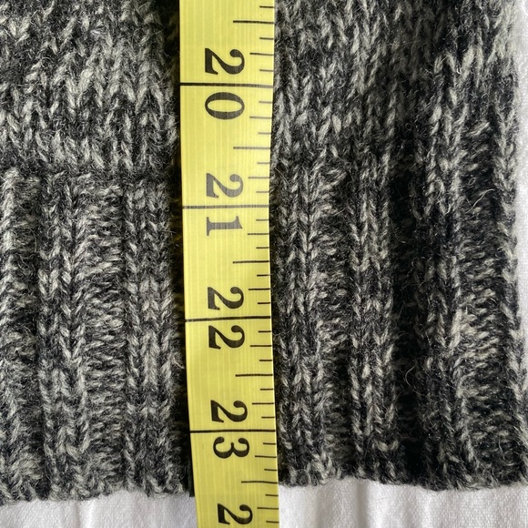 TNA zippered front sweater with grey, black & cream wool. 100% Lambswool. XS - Picture 9 of 9